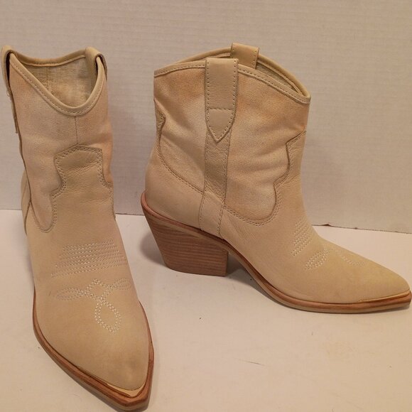 DOLCE VITA "Nashe" Women's Size 8.5 Vanilla Nubuck Western-Style Ankle Booties - Picture 1 of 12